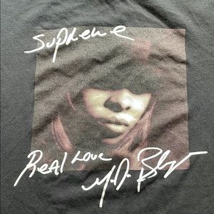 Supreme T-Shirt